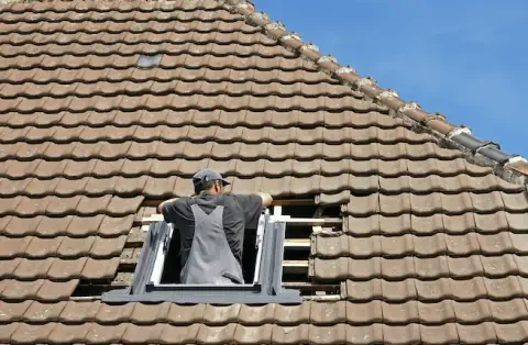 Pose de velux à Castres-Gironde